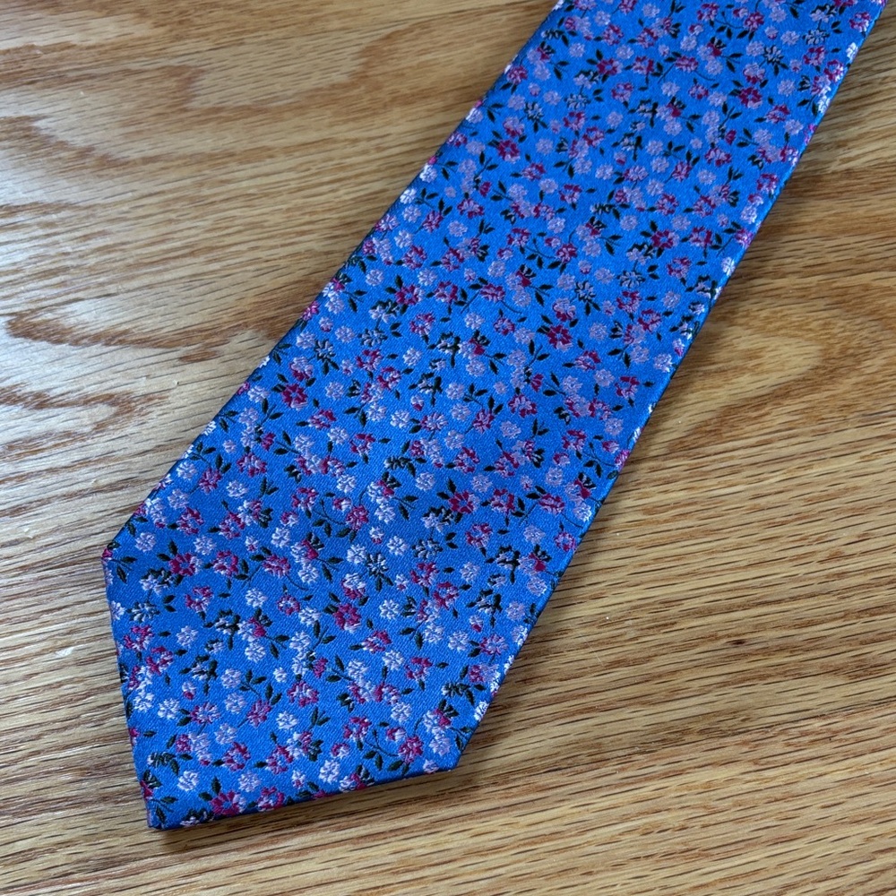 Banana Republic Blue Floral Tie